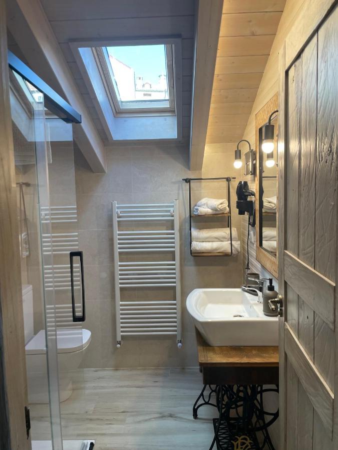 בייסקאס Apartamentos Casa Isabale מראה חיצוני תמונה